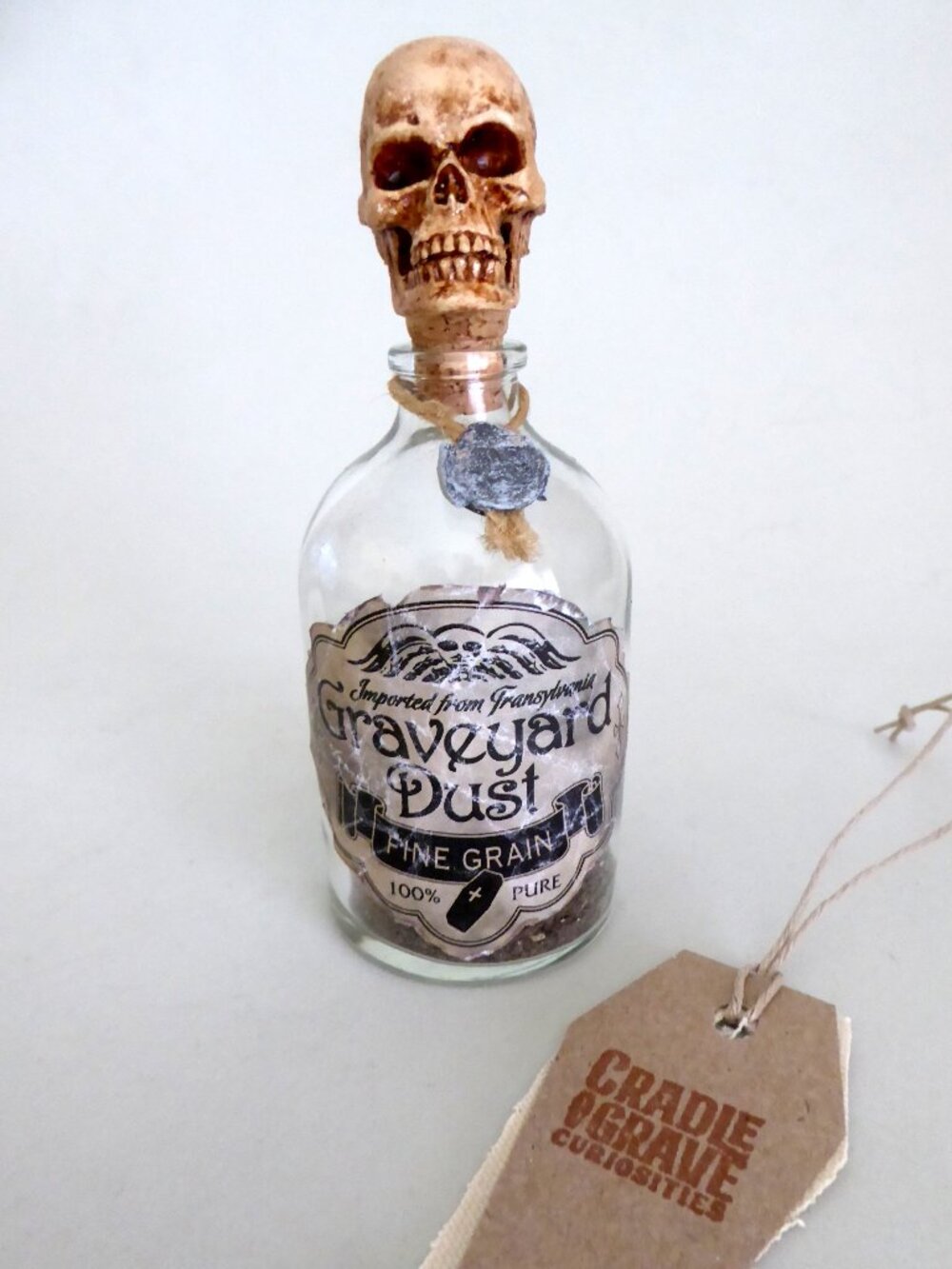 NEW GLASS APOTHECARY BOTTLE GRAVEYARD DUST GOTHIC ODDITY PROP HARRY POTTER